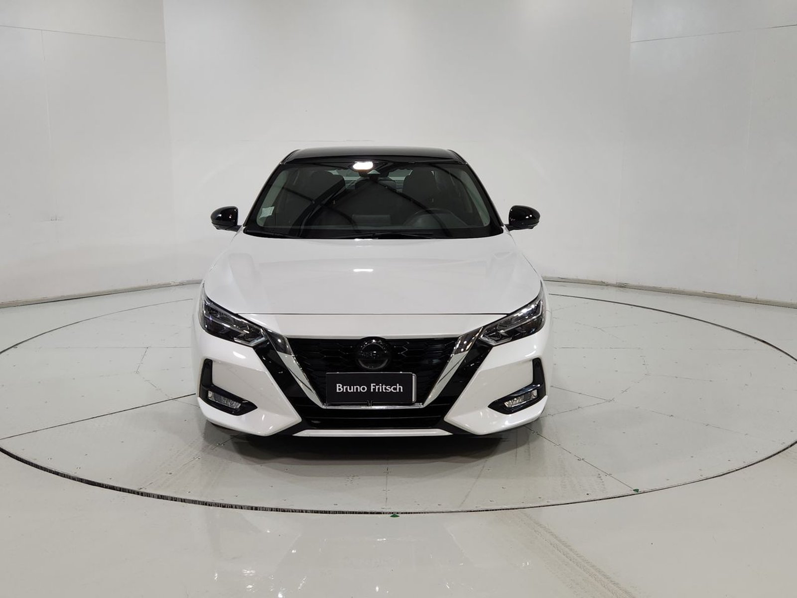 Nissan SENTRA 4X2 2.0 AUT 2024 - Imagen 17 de 20