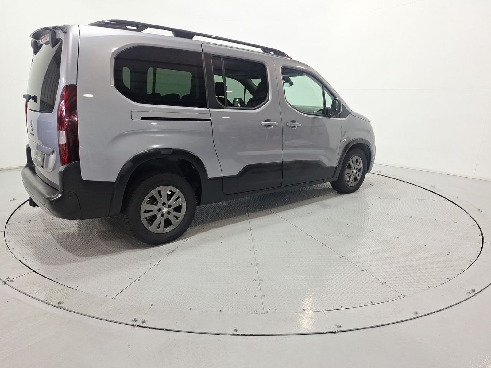 Peugeot RIFTER BLUEHDI 130 1.5 2023 - Imagen 9 de 20