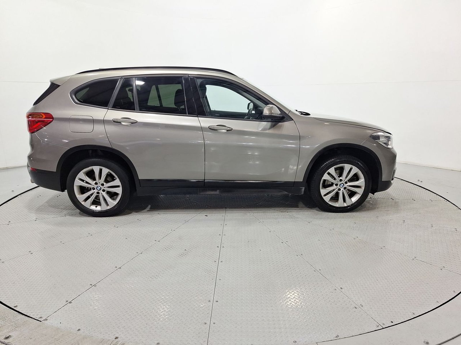 Bmw X1 SDRIVE 20I 2.0 AUT 2019 - Imagen 10 de 20