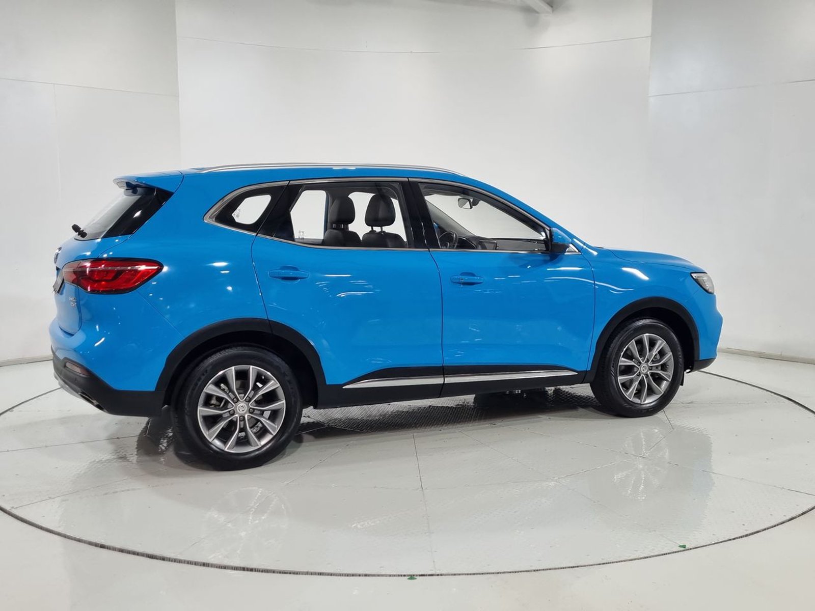 Mg HS 1.5T MT 1.5 2023 - Imagen 12 de 20