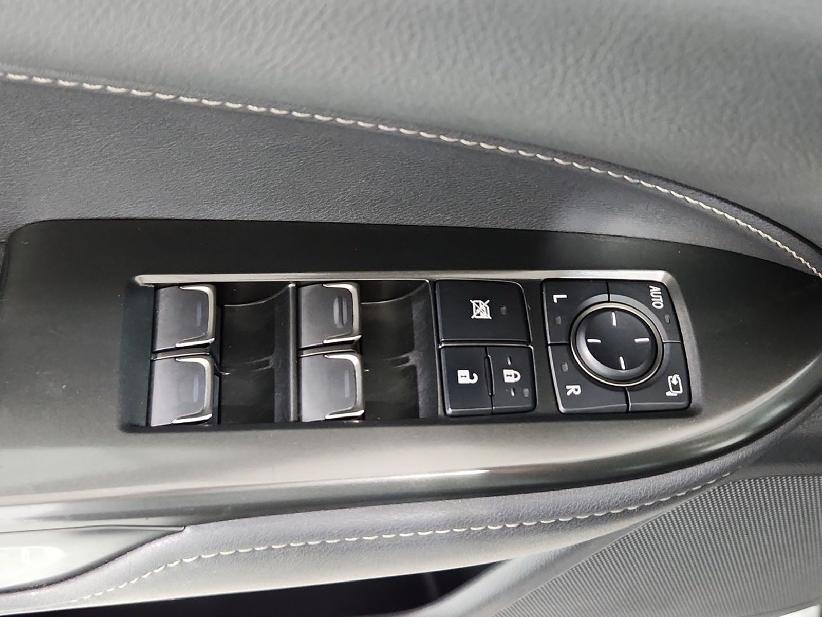 Lexus NX350H NX 350H 2.5 AUT 2024 - Imagen 20 de 20