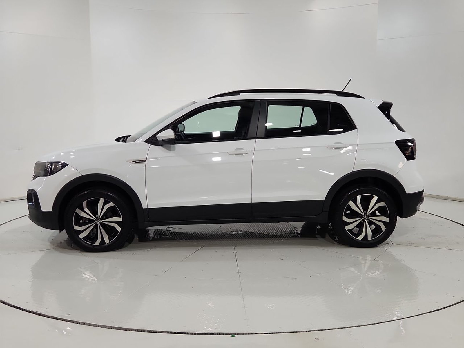 Volkswagen T-CROSS T CROSS TSI 1.0 2023 - Imagen 5 de 20