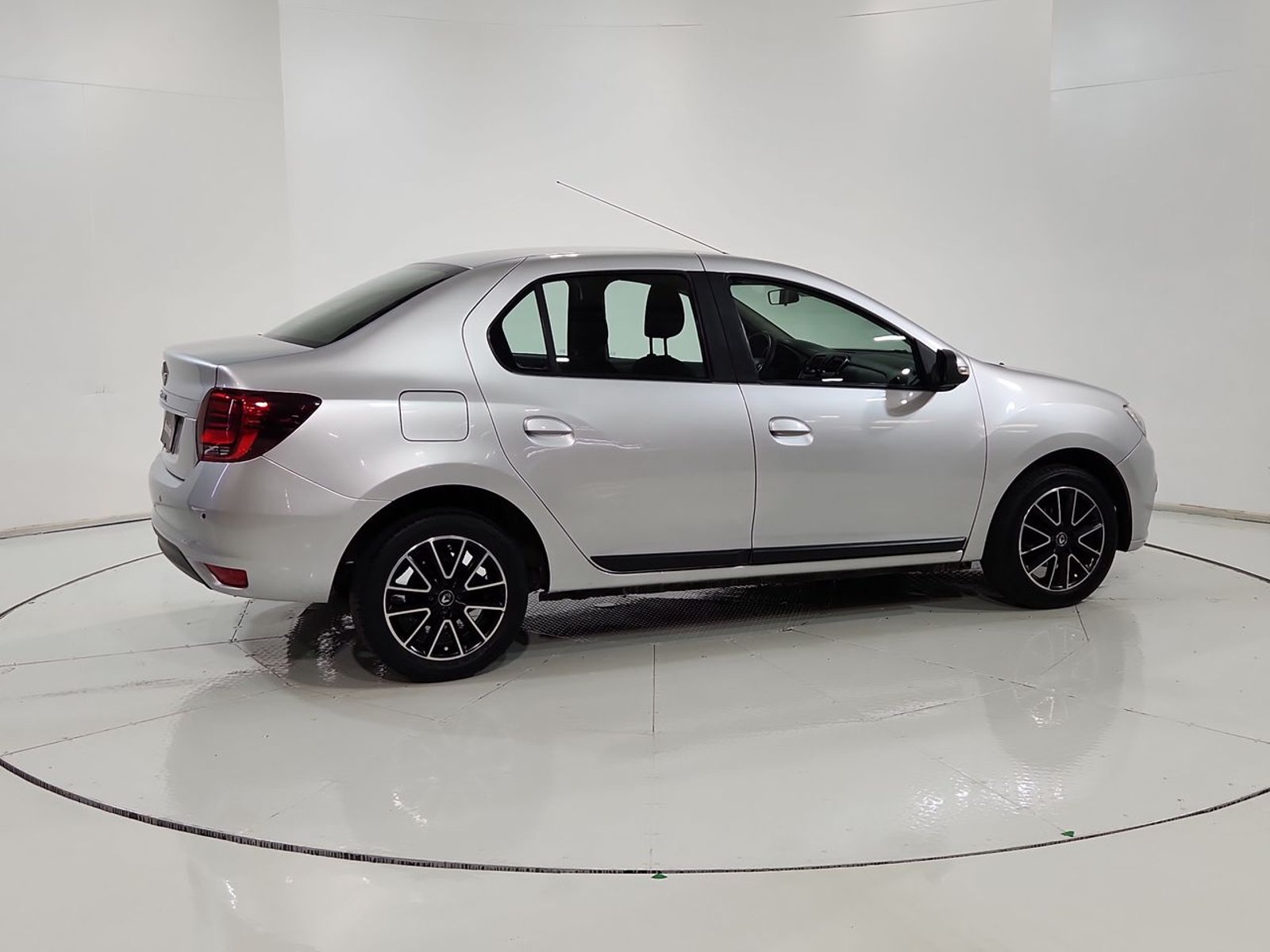 Renault SYMBOL 1.6 2018 - Imagen 12 de 20