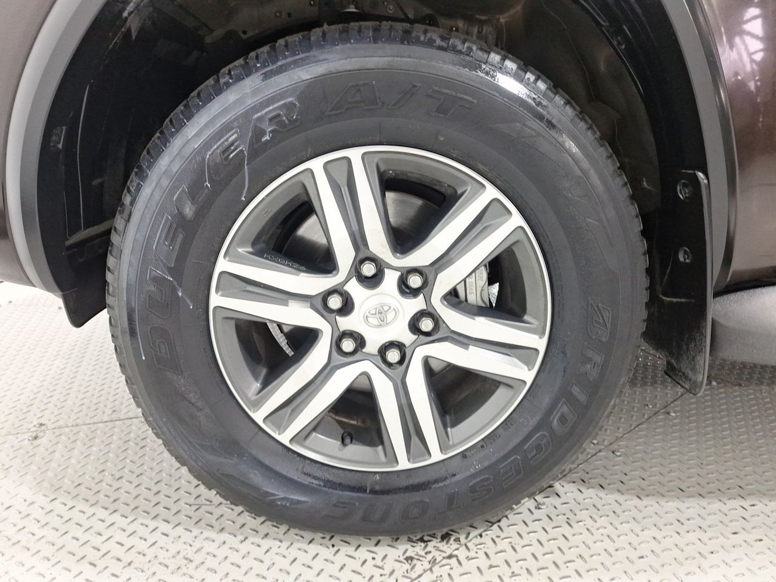Toyota FORTUNER SRV 2.7 AUT 2019 - Imagen 14 de 20