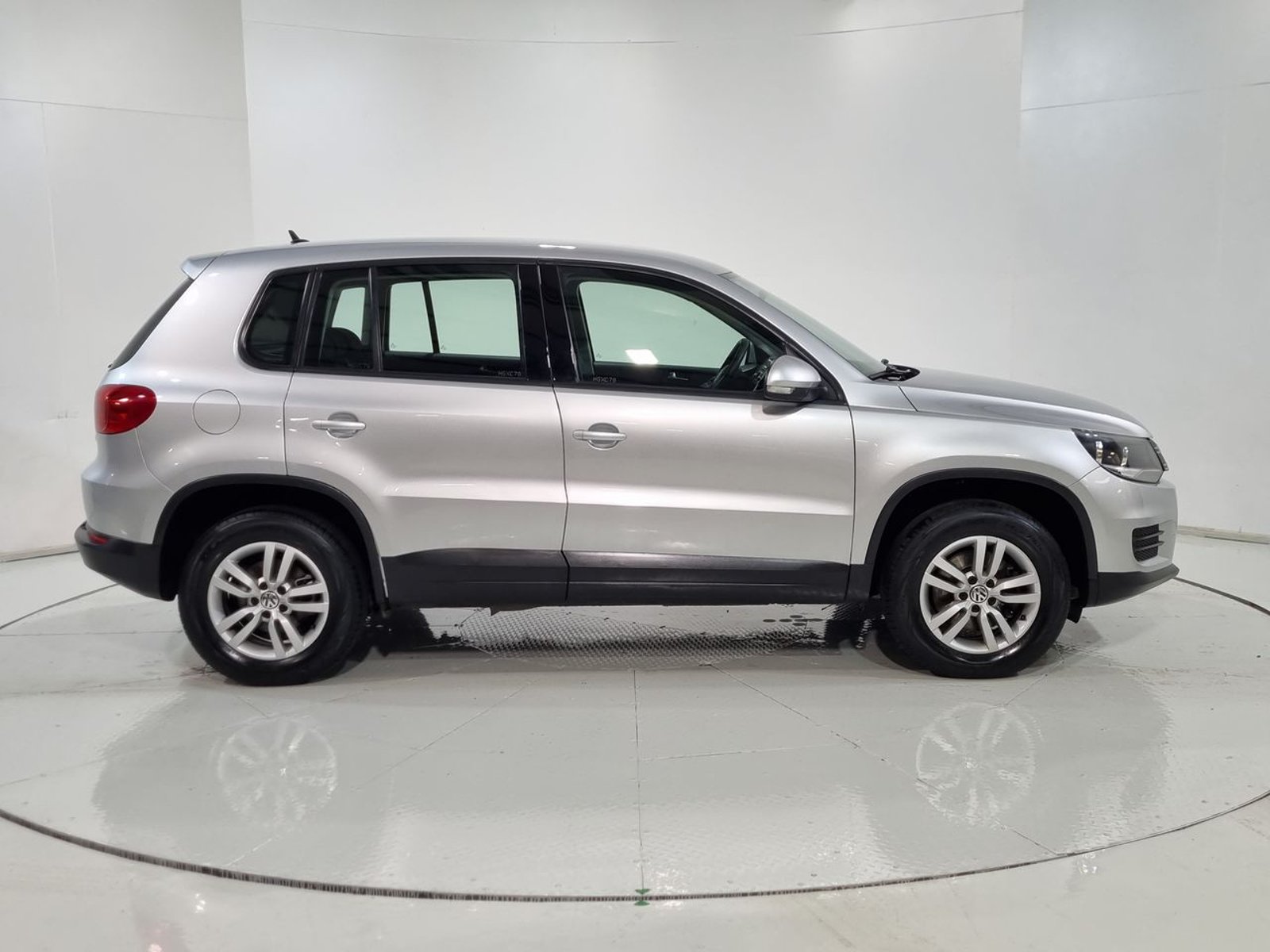 Volkswagen TIGUAN TSI 1.4 2015 - Imagen 13 de 20