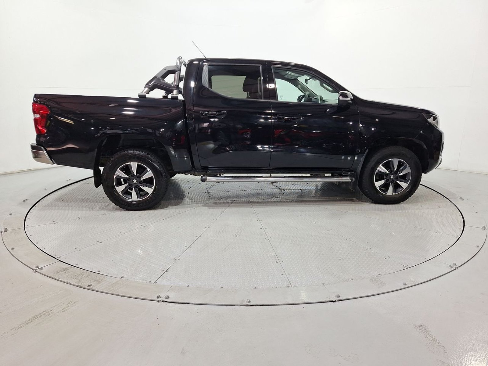 Peugeot LANDTREK BLUEHDI 4X4 2.2 AUT 2024 - Imagen 10 de 20