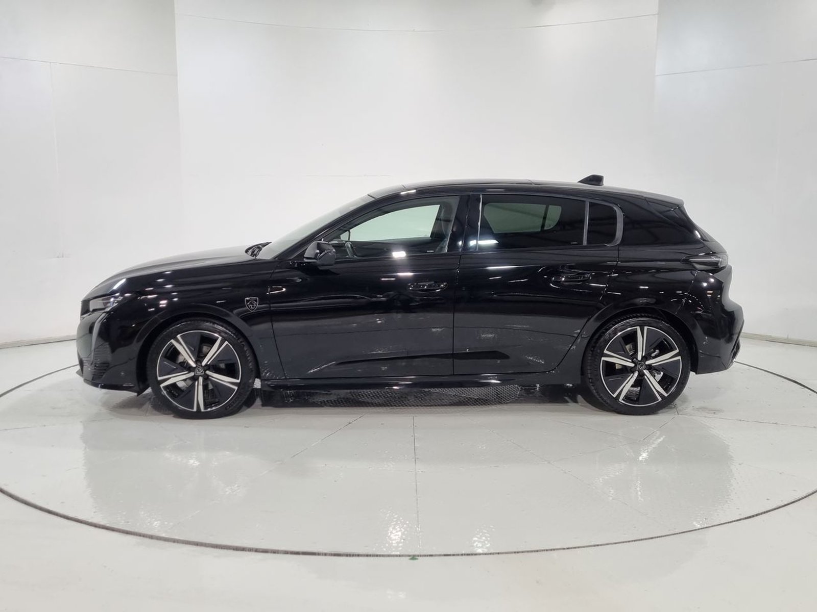 Peugeot 308 PURETECH 1.2 AUT 2025 - Imagen 5 de 20