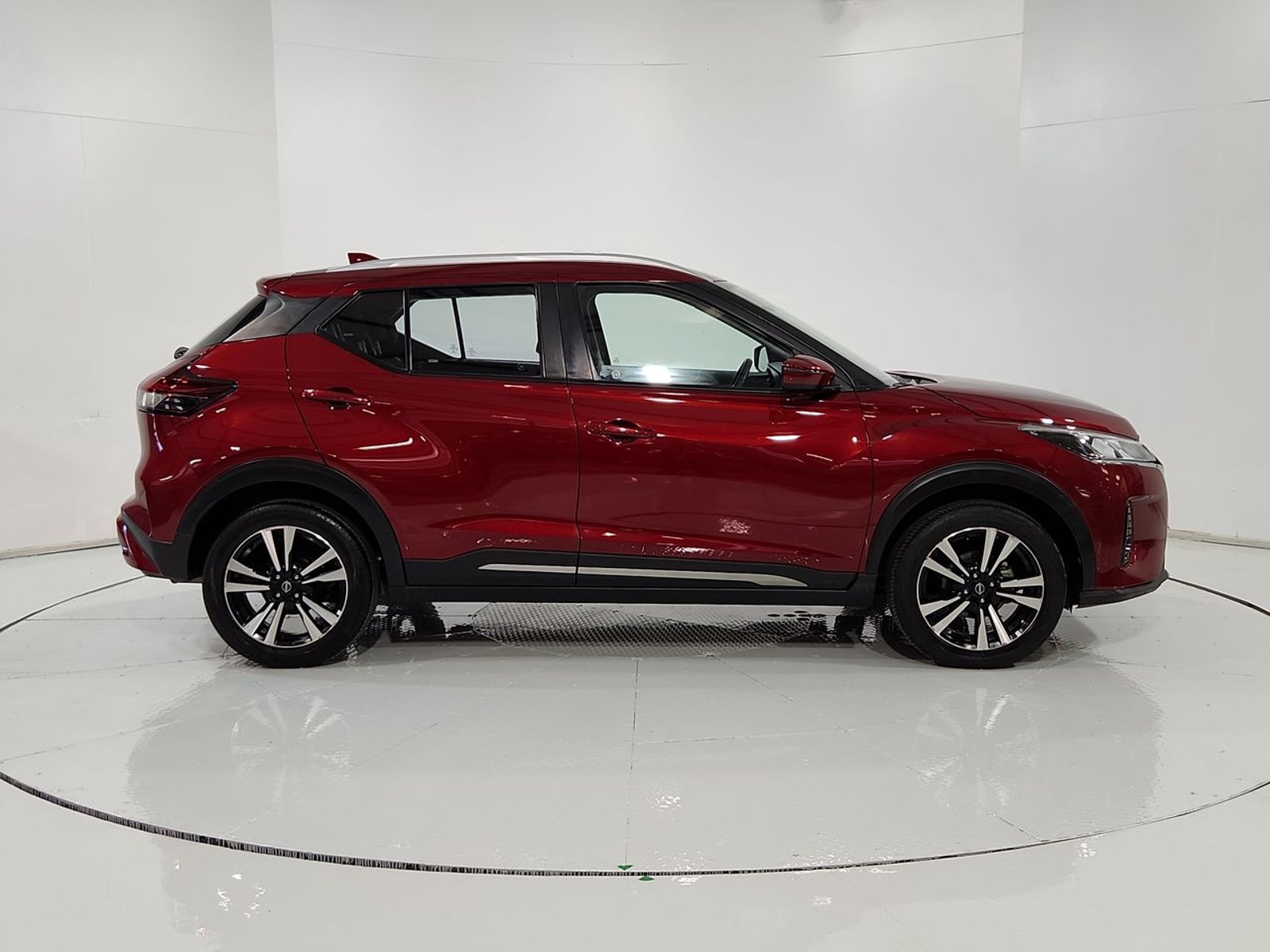 Nissan KICKS 1.6 2023 - Imagen 13 de 20