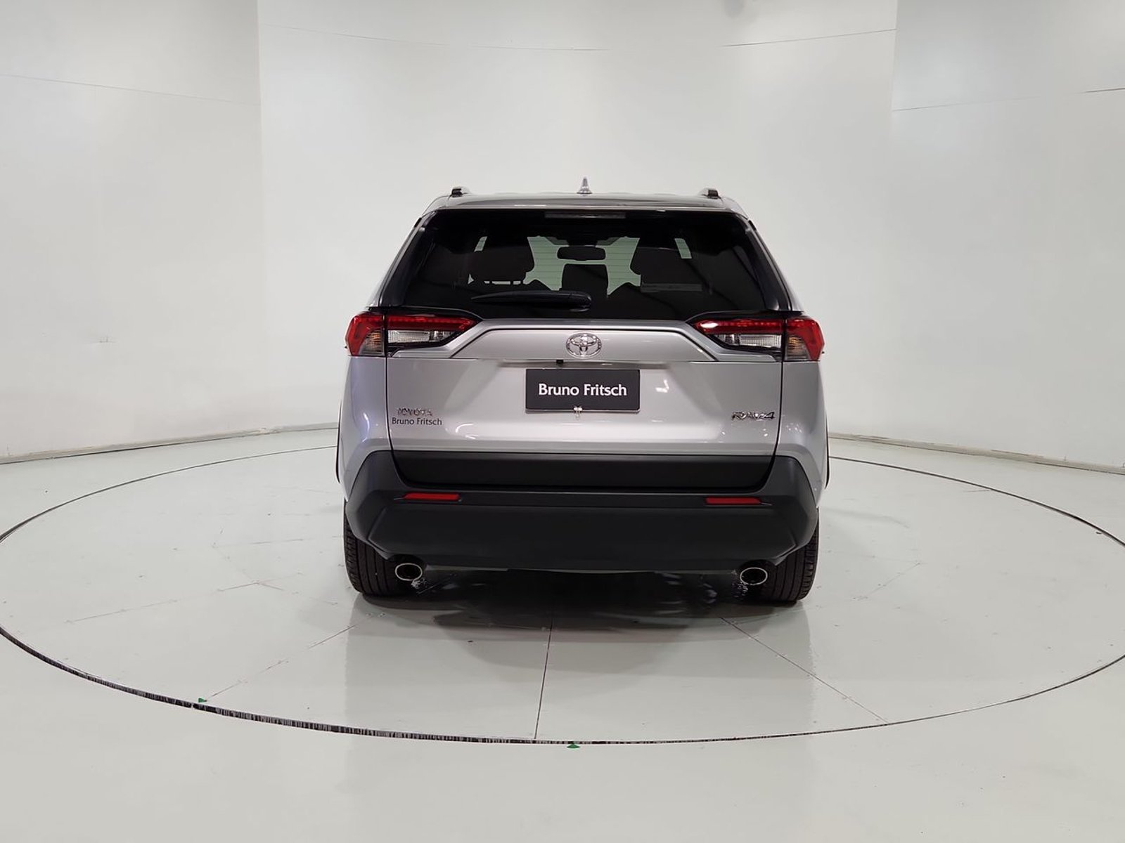 Toyota RAV4 4X2 2.0 AUT 2024 - Imagen 9 de 20