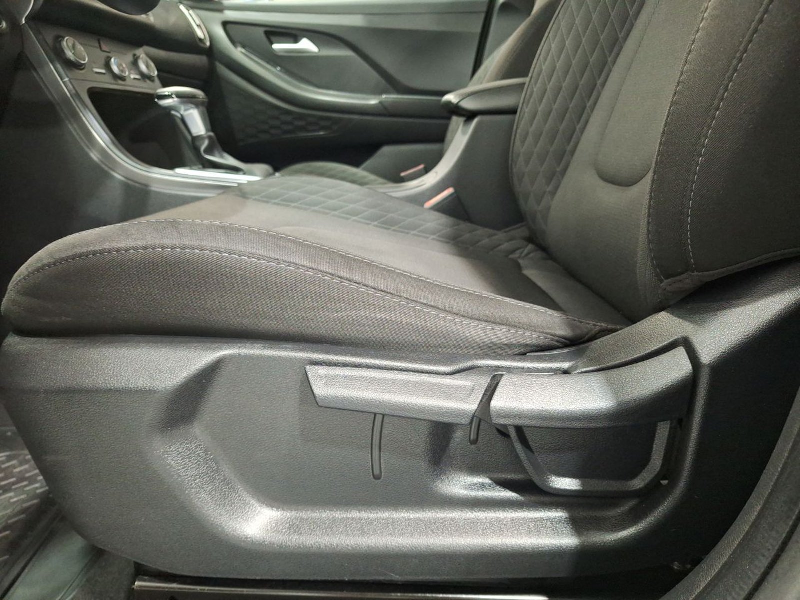 Hyundai CRETA SU2ID MPI CVT 1.5 2025 - Imagen 17 de 20