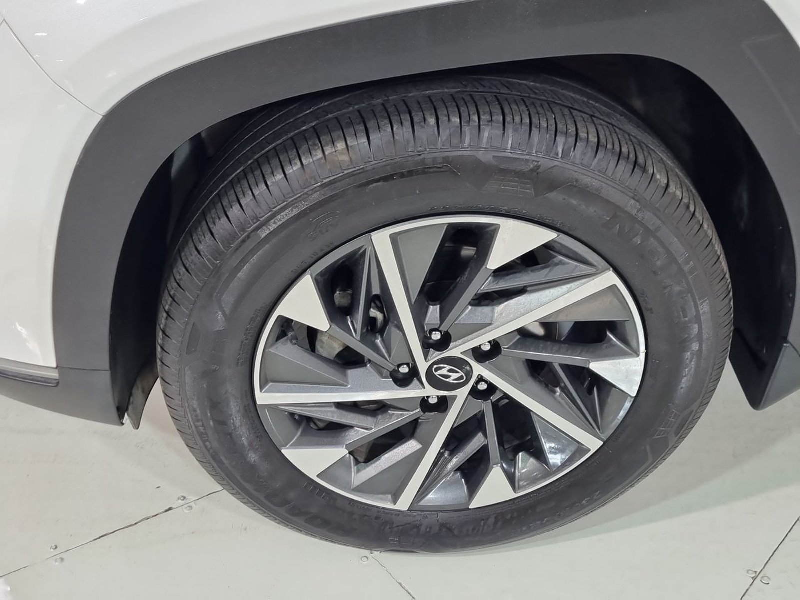 Hyundai TUCSON NX4 2.0 AUT 2024 - Imagen 18 de 20