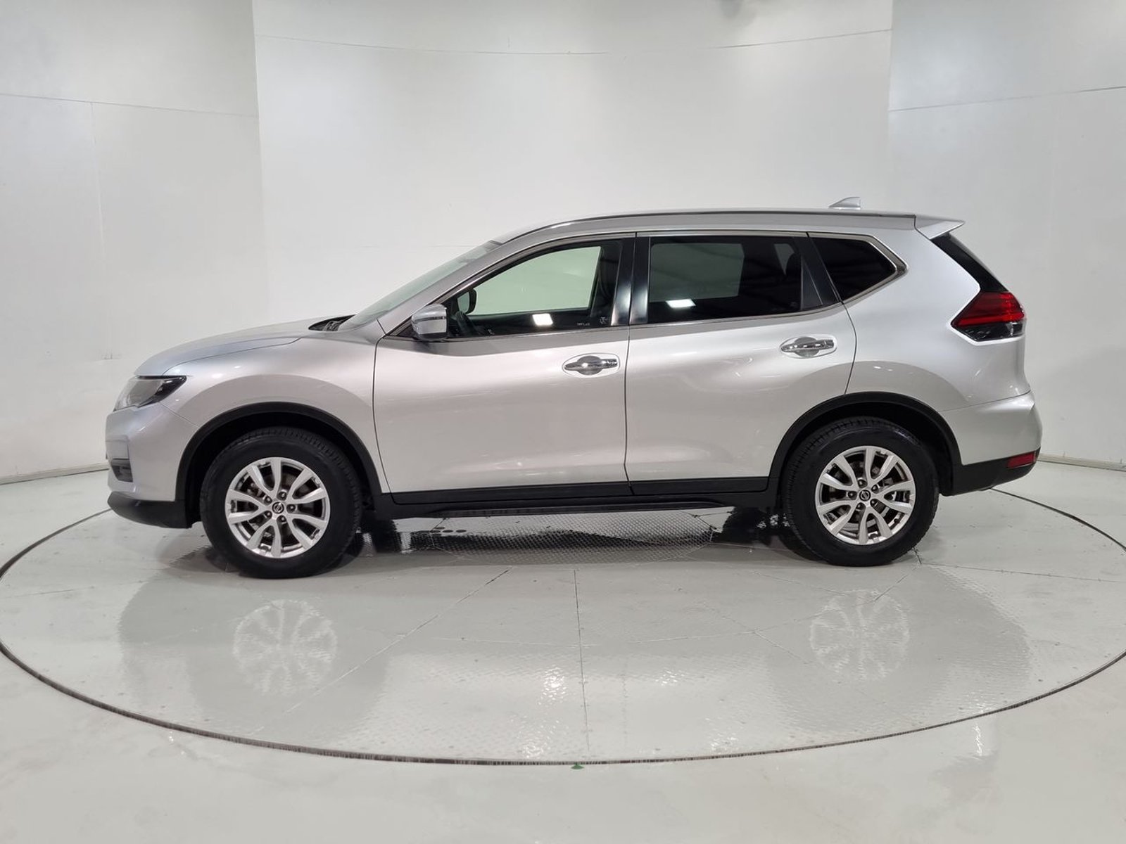 Nissan X-TRAIL X TRAIL T32 CVT 2.5 AUT 2023 - Imagen 5 de 20