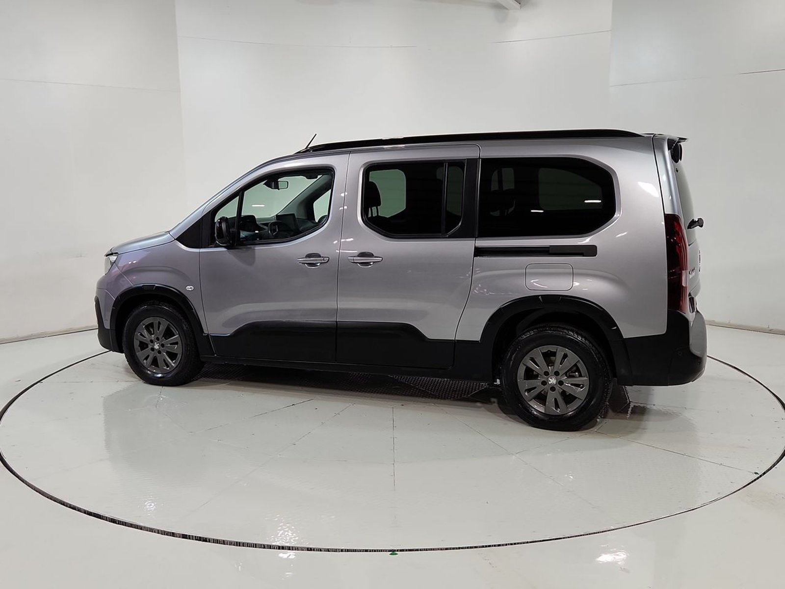 Peugeot RIFTER ALLURE BLUE HDI 4X2 1.5 2024 - Imagen 6 de 20