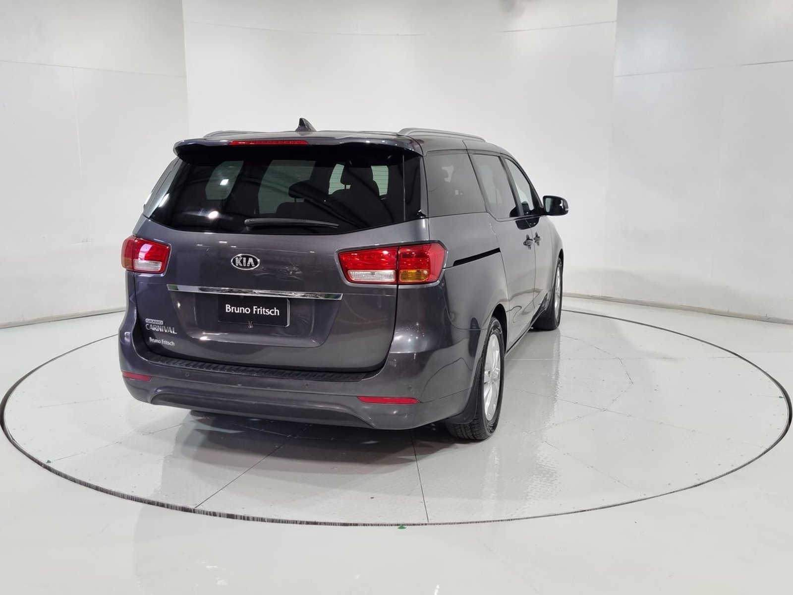 Kia GRAND CARNIVAL EX 3.3 AUT 2017 - Imagen 10 de 20