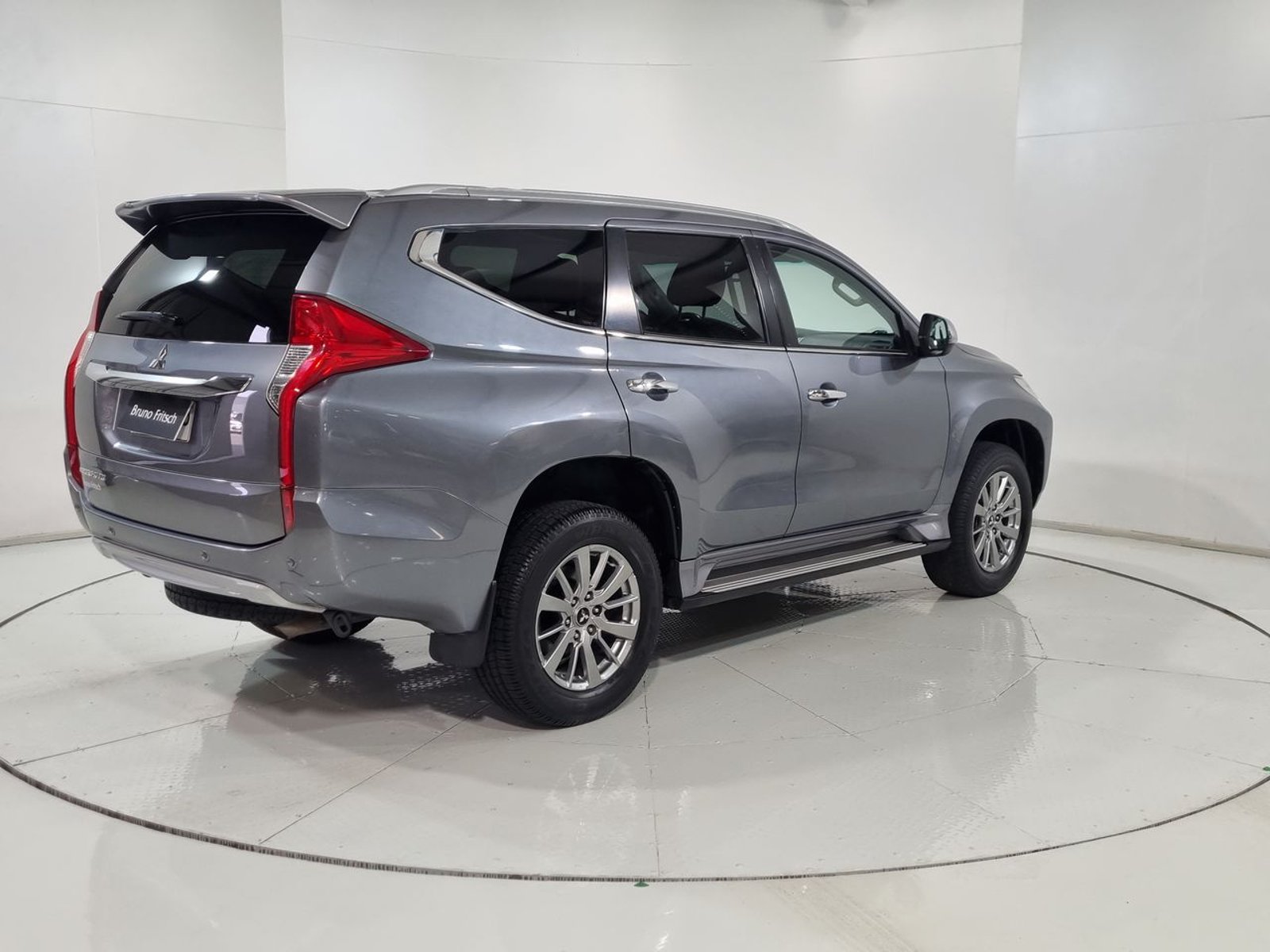 Mitsubishi MONTERO SPORT 3.0 AUT 2017 - Imagen 11 de 20