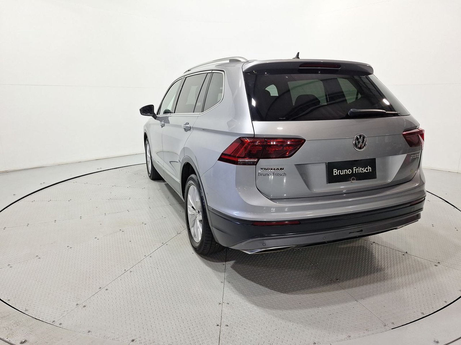 Volkswagen TIGUAN 1.4 AT 2021 - Imagen 6 de 20