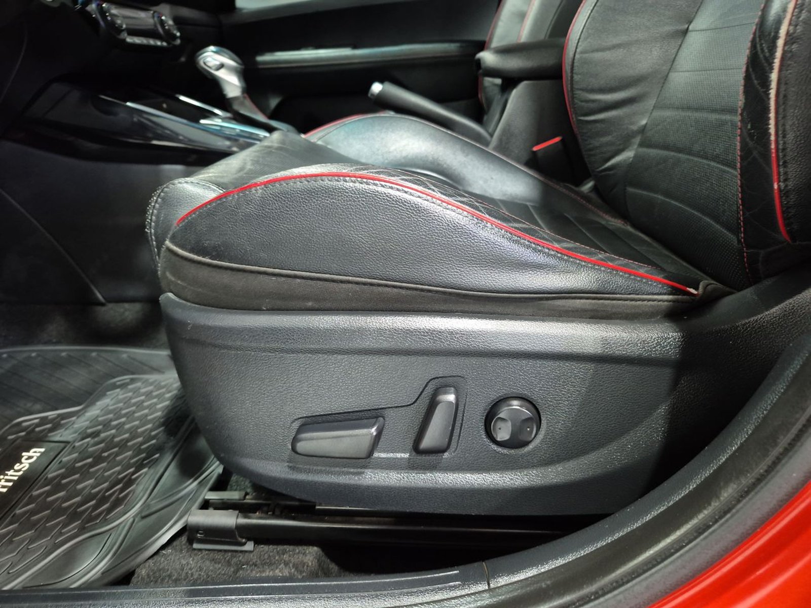 Kia CERATO 5 BD TGDI HATCH BACK 1.6 2020 - Imagen 17 de 20