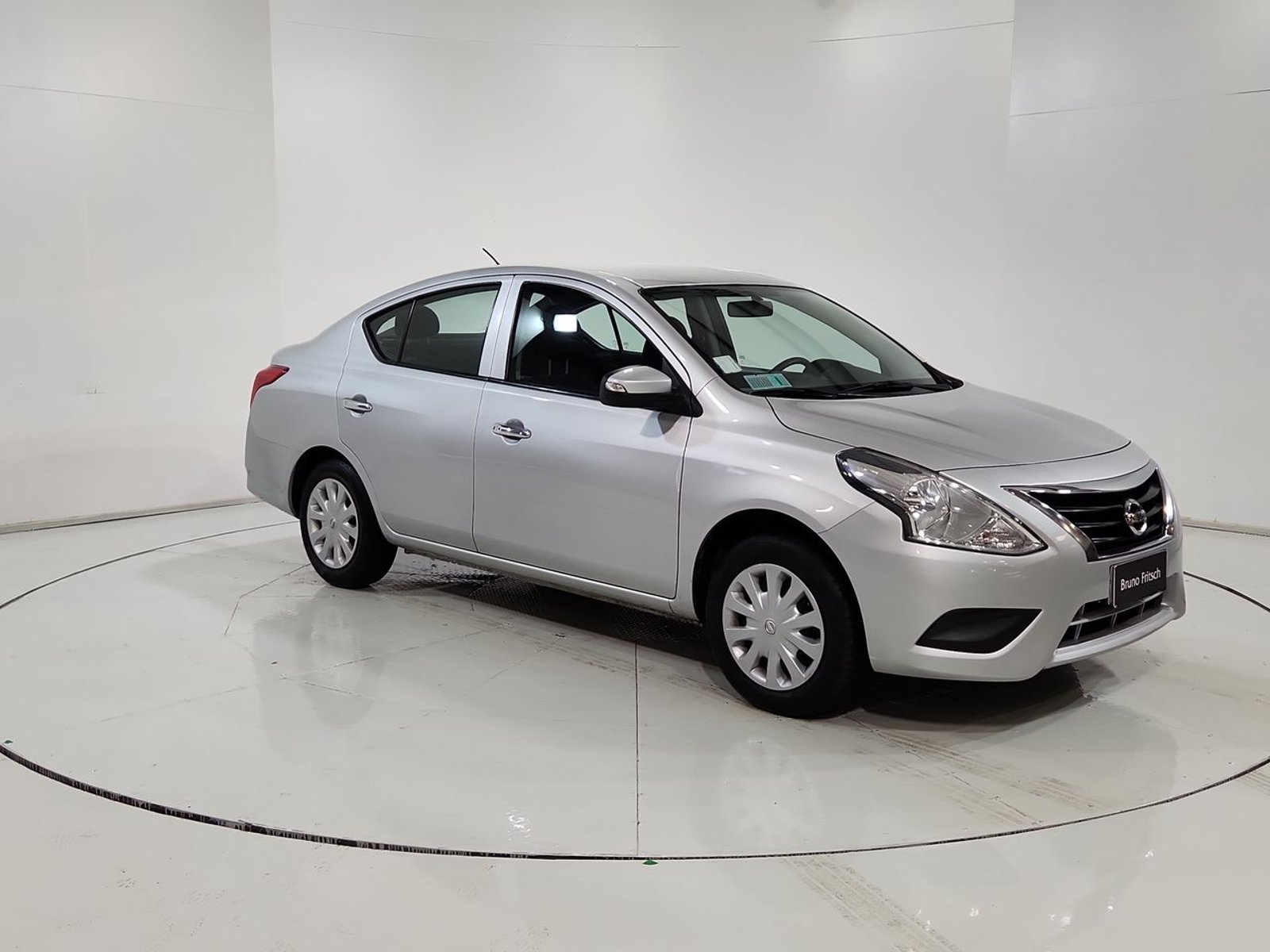 Nissan VERSA SEDAN 1.6 2020 - Imagen 15 de 20