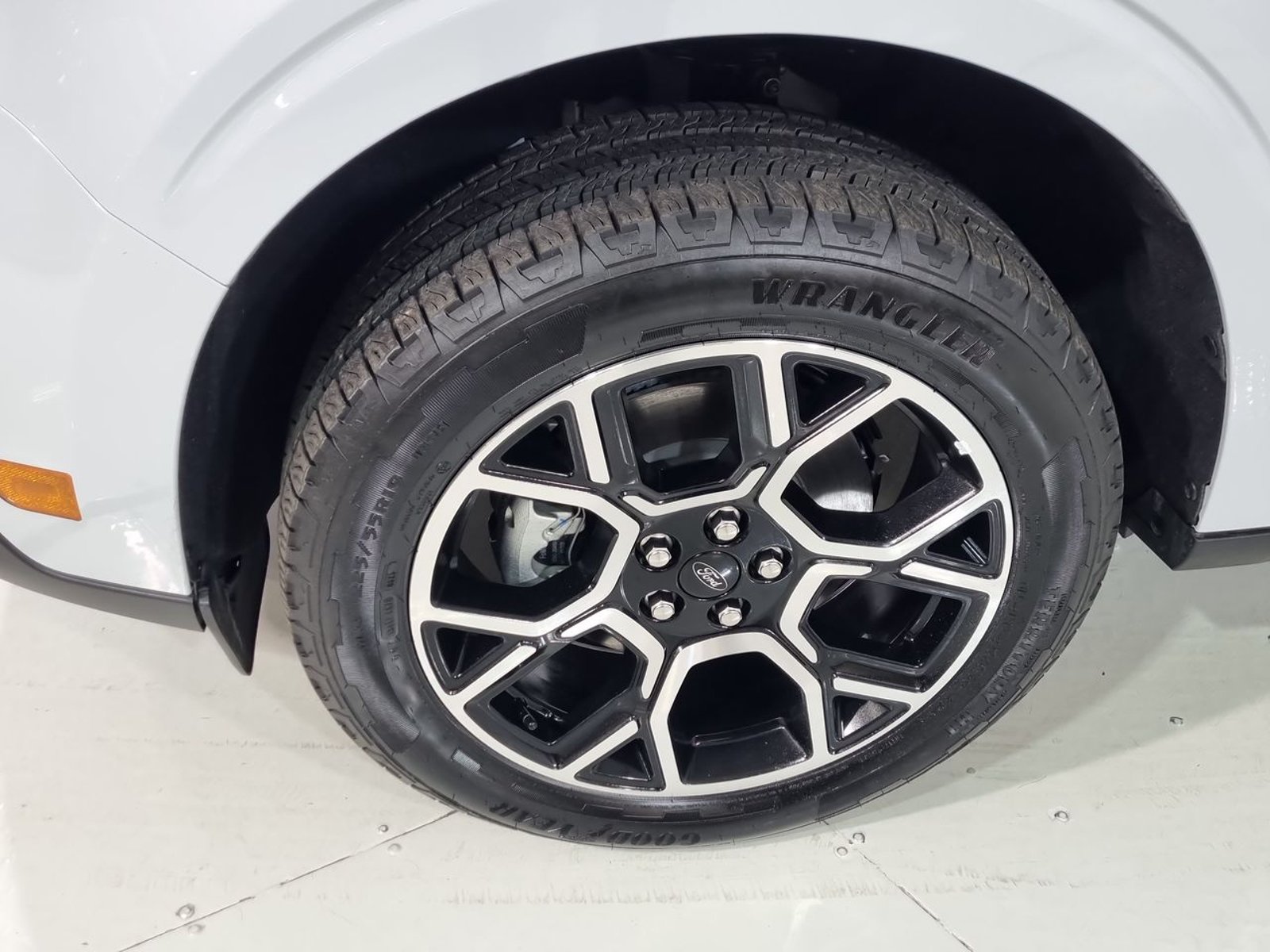 Ford MAVERICK LARIAT 4X4 2.5 AUT 2025 - Imagen 18 de 20