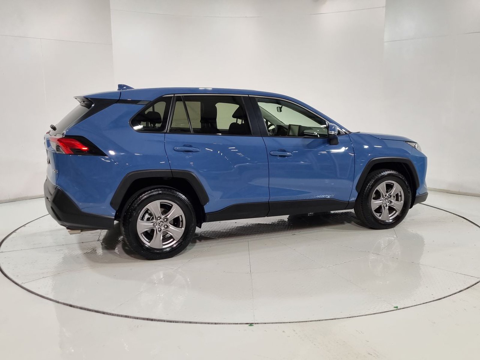 Toyota RAV4 4X2 2.0 AT 2026 - Imagen 12 de 20