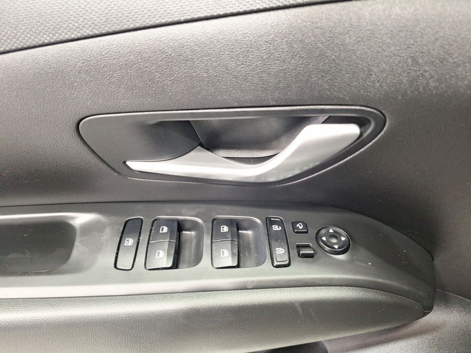 Hyundai TUCSON NX4 MPI 2.0 2024 - Imagen 16 de 20