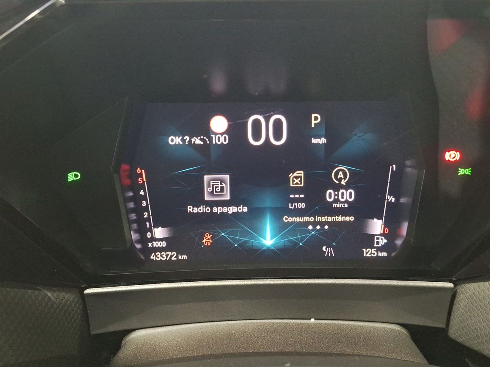 Ds DS4 CROSS BLUEHDI 1.5 AUT 2024 - Imagen 20 de 20