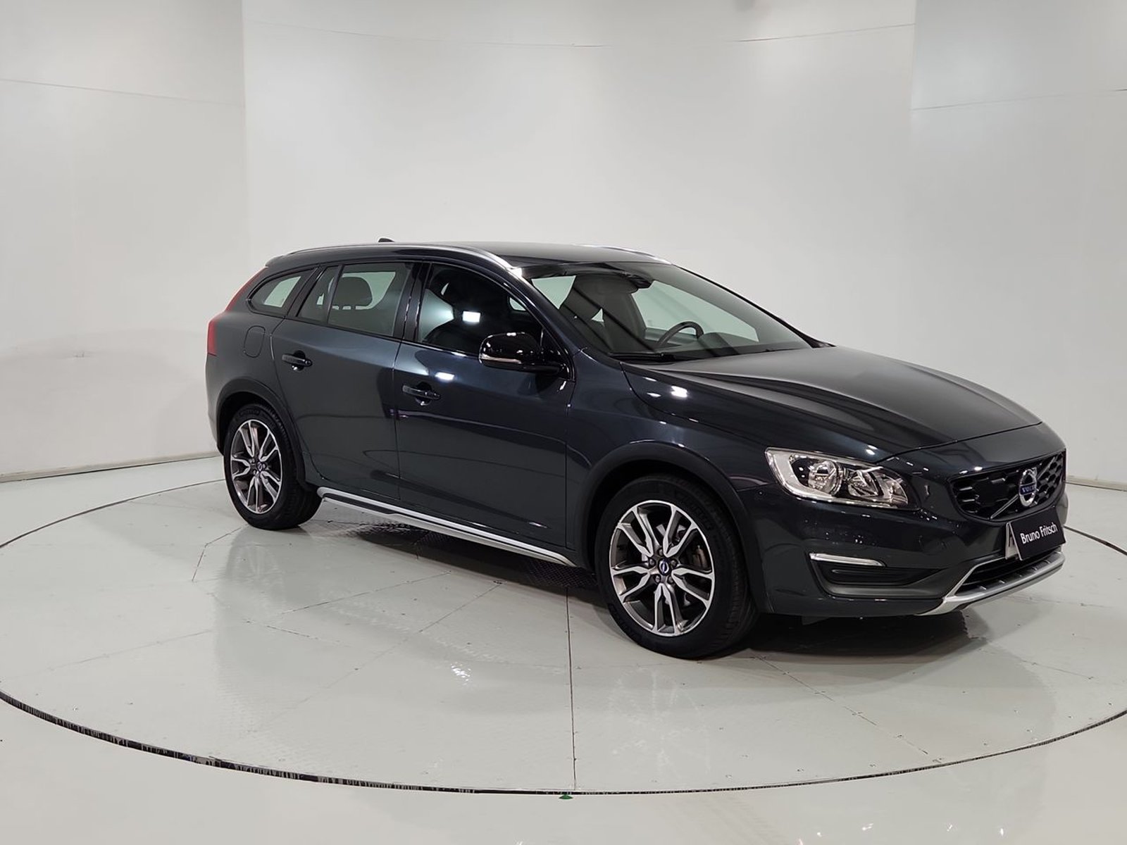 Volvo V60 CC T5 COMFORT AWD 2.5 2016 - Imagen 15 de 20