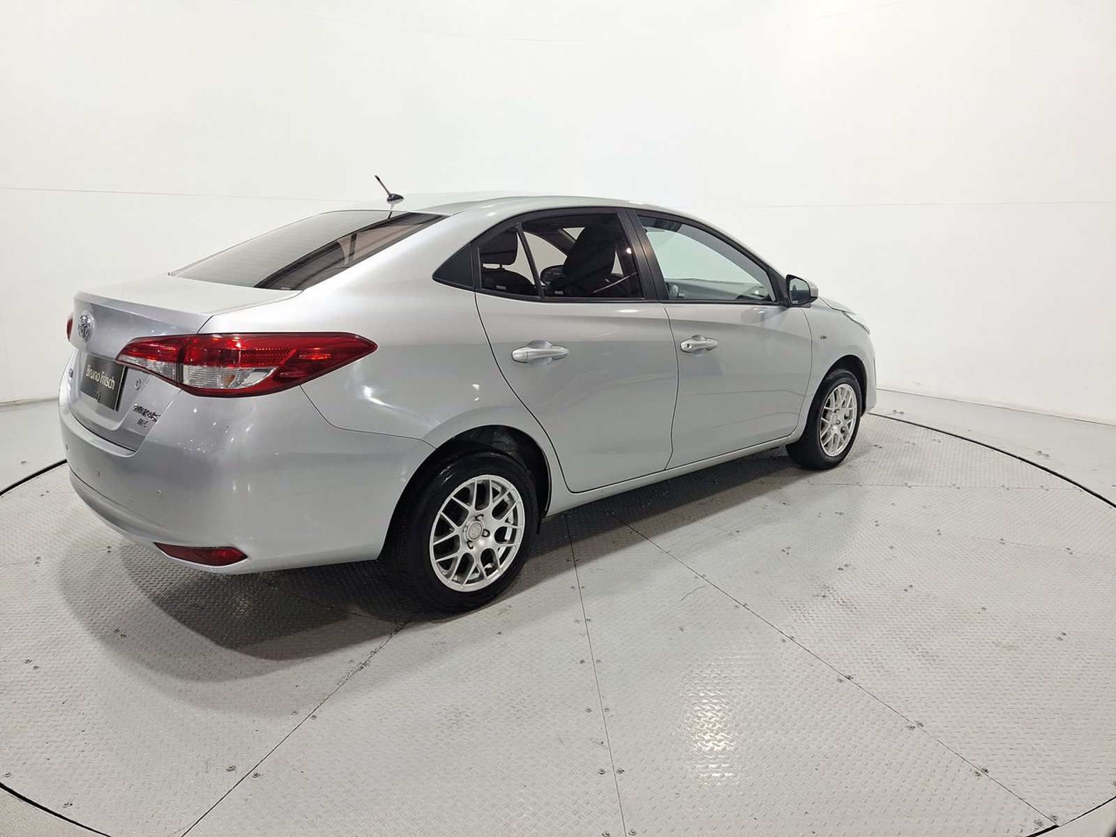 Toyota YARIS GLI 1.5 AUT 2020 - Imagen 9 de 20