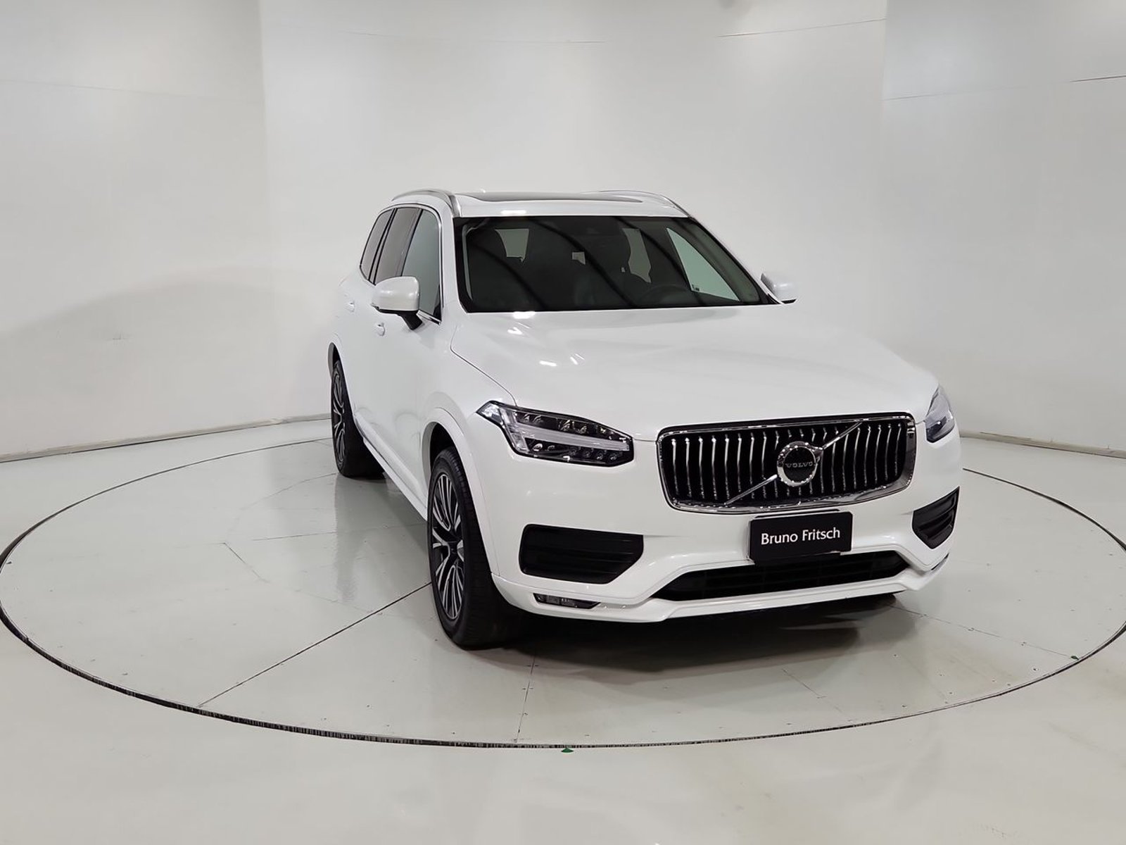 Volvo XC90 II B6 4X4 2.0 AUT 2022 - Imagen 16 de 20