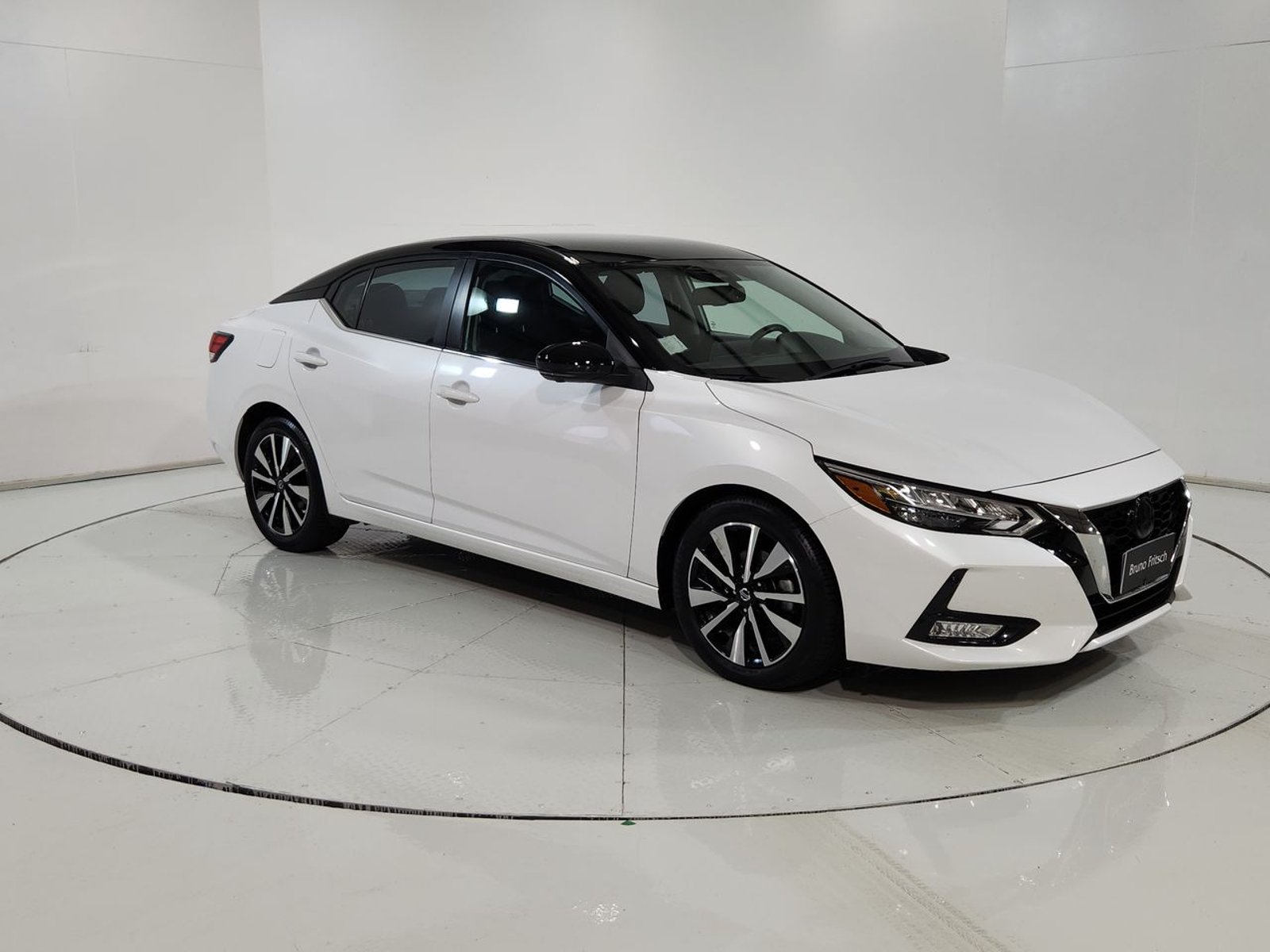 Nissan SENTRA 4X2 2.0 AUT 2024 - Imagen 15 de 20
