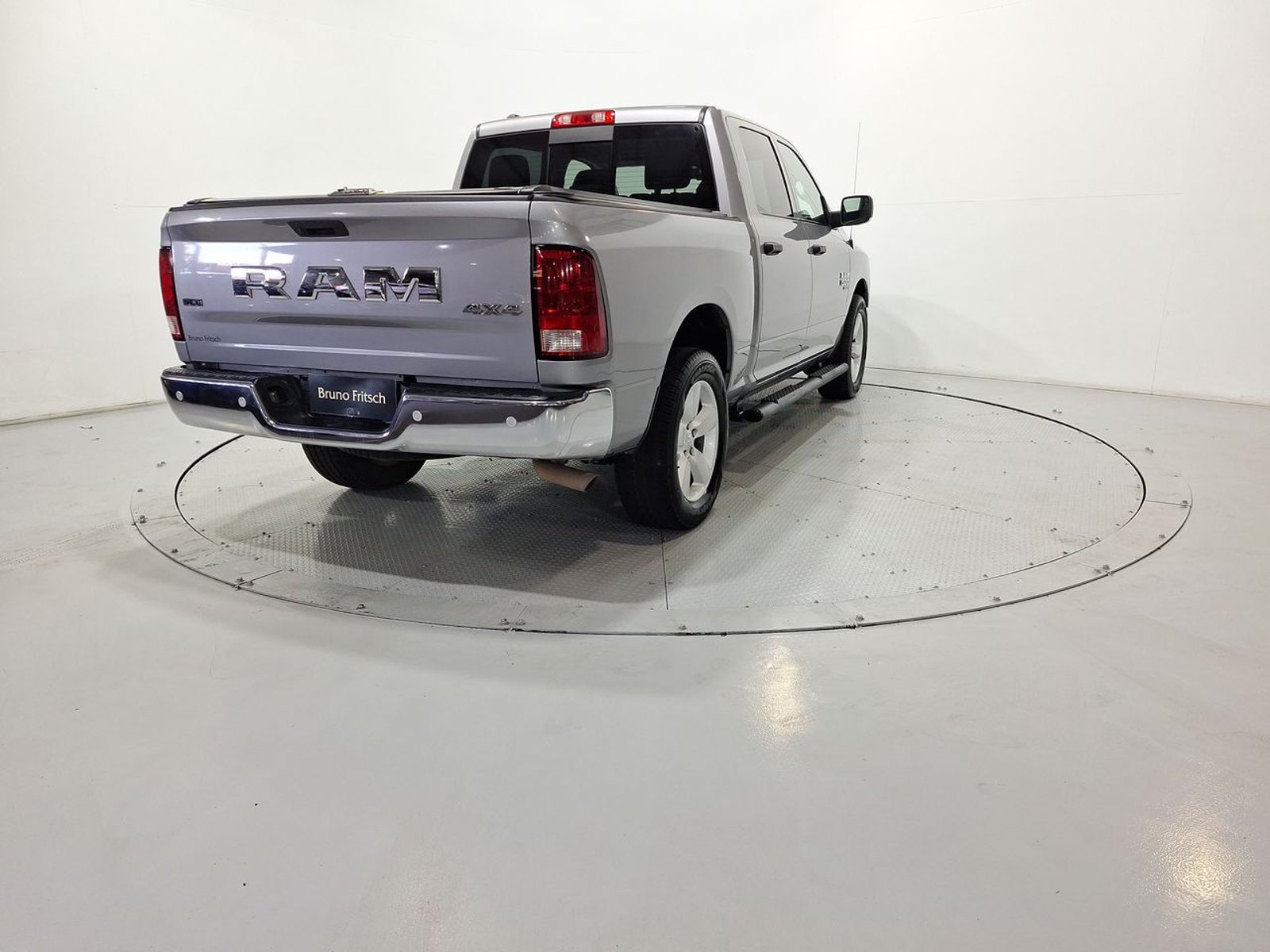 Ram 1500 CREW CAB SPORT DCAB 4X4 3.6 AT 2023 - Imagen 8 de 20