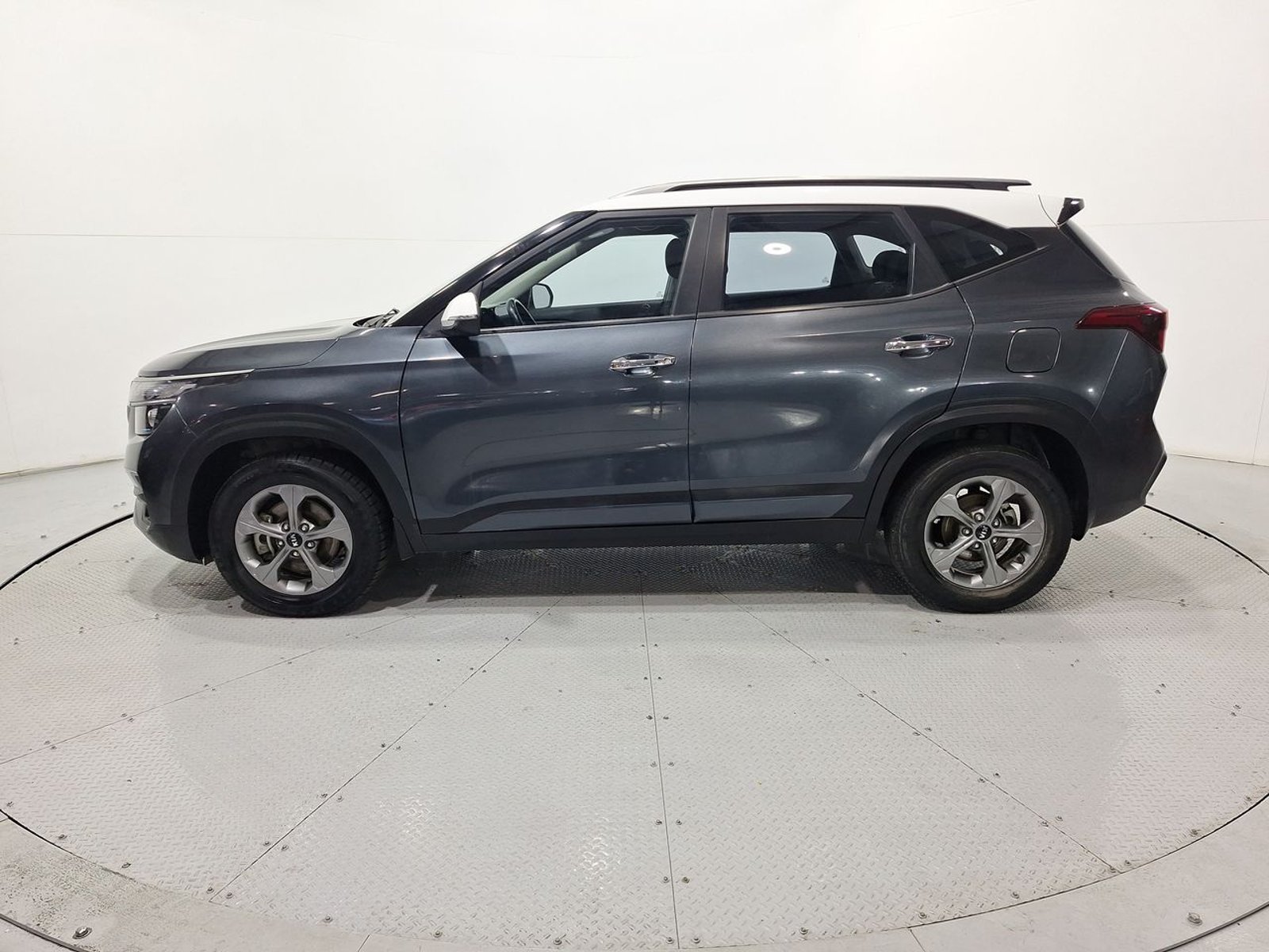 Kia SELTOS MPI 6MT 1.6 2020 - Imagen 4 de 20