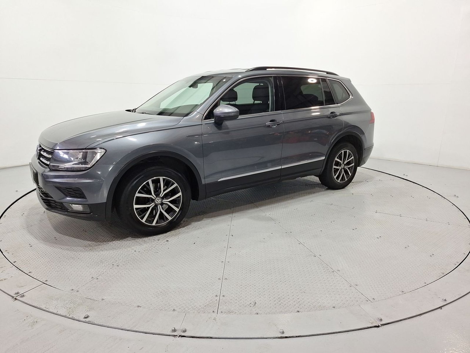 Volkswagen TIGUAN TSI 1.4 AUT 2019 - Imagen 3 de 20