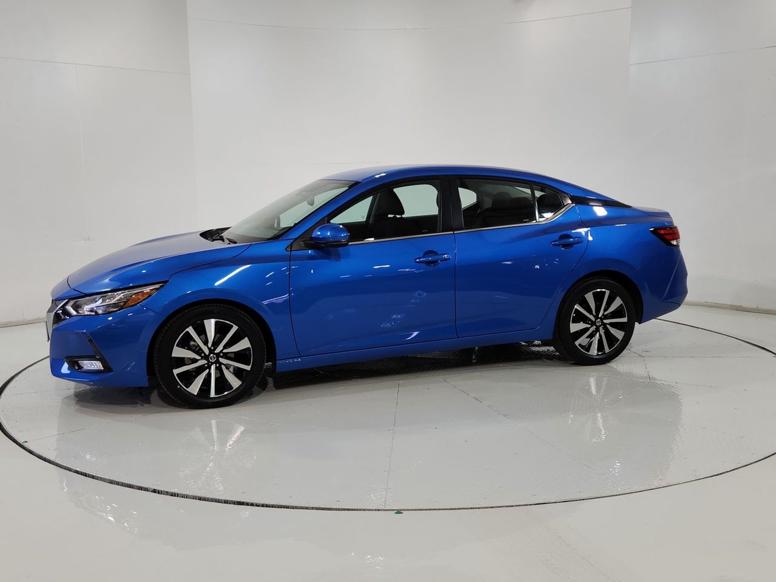 Nissan SENTRA B18 CVT 2.0 AUT 2022 - Imagen 4 de 20