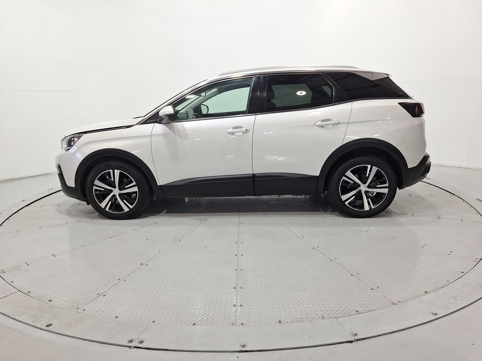 Peugeot 3008 ACTIVE 1.6 AT 2019 - Imagen 4 de 20