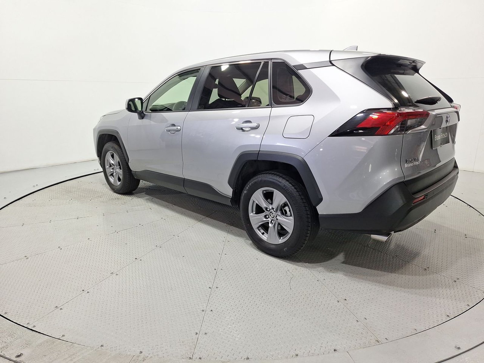 Toyota RAV4 4X2 2.0 2025 - Imagen 5 de 20