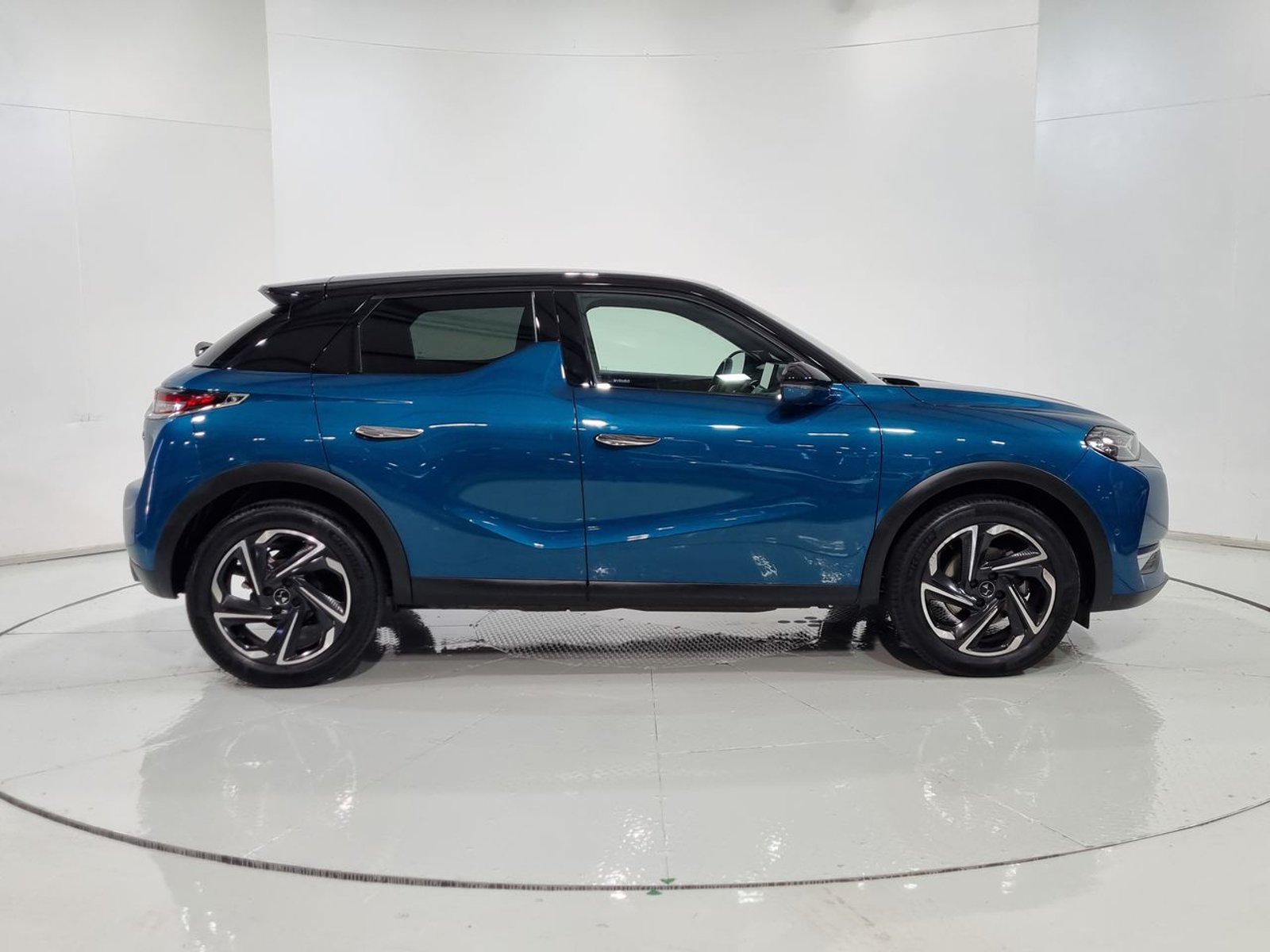 Ds DS3 3 CROSSBACK HDI 1.2 AUT 2022 - Imagen 13 de 20