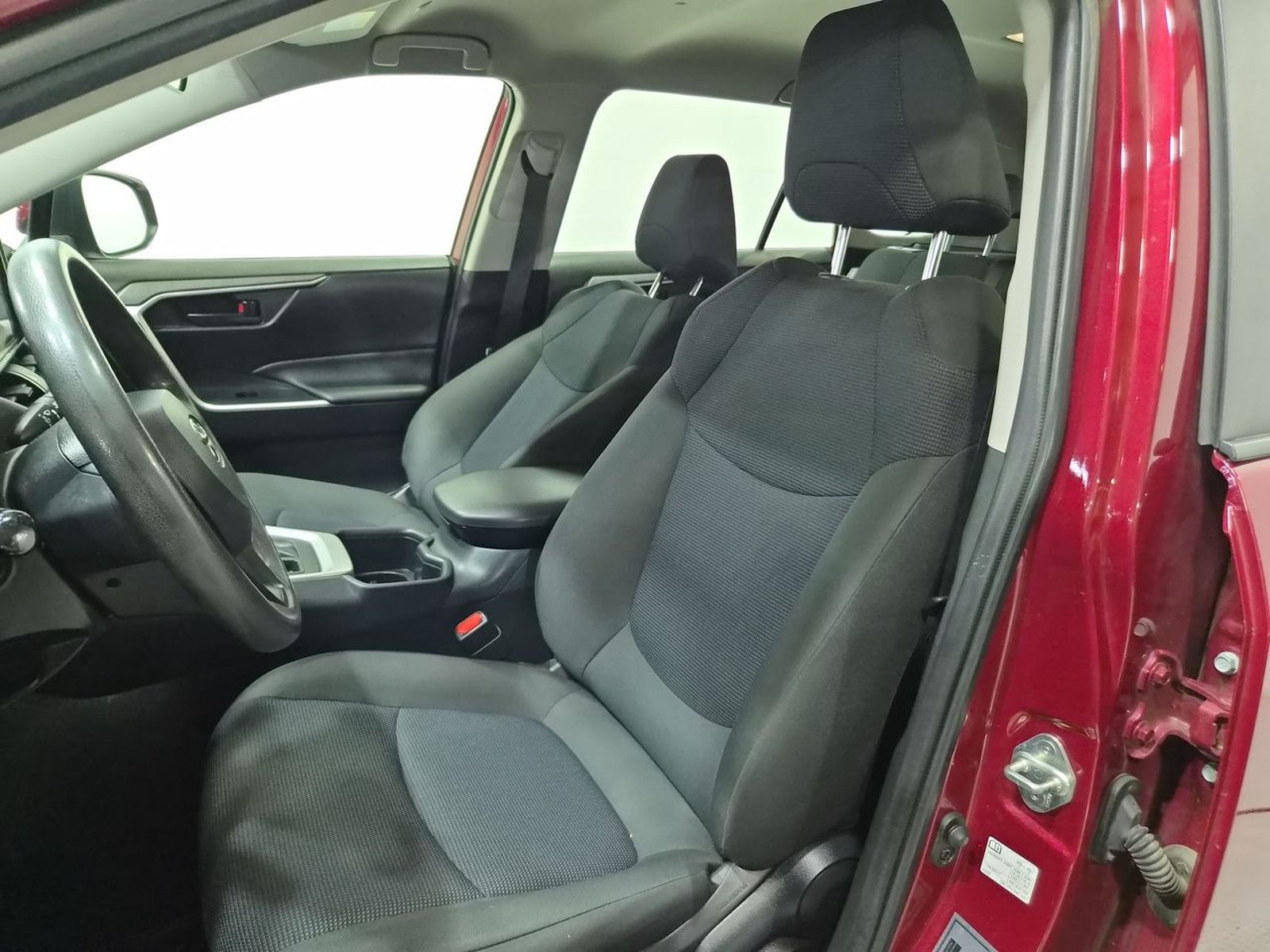 Toyota RAV4 4X2 2.0 AUT 2023 - Imagen 18 de 20