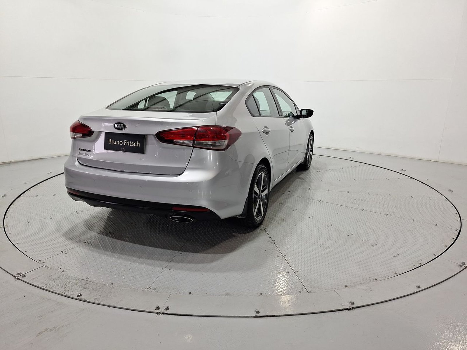 Kia CERATO EX 1.6 2018 - Imagen 8 de 20