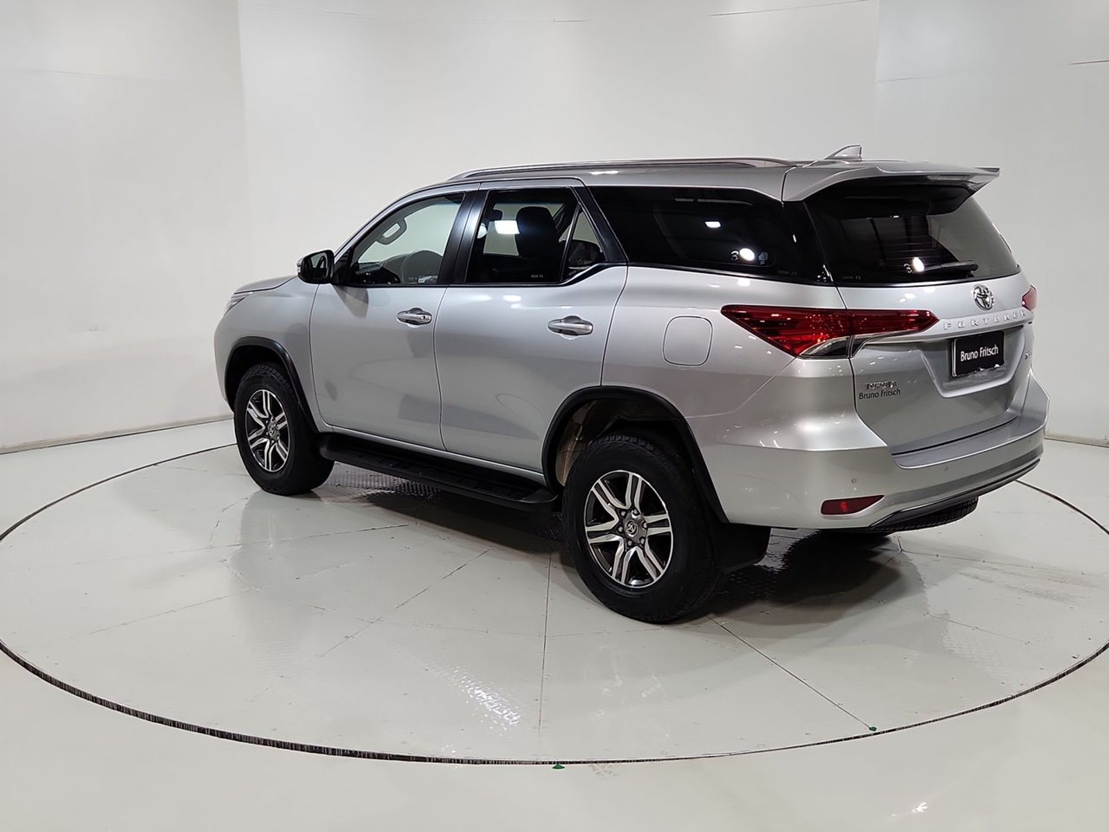 Toyota FORTUNER 2.7 2022 - Imagen 7 de 20