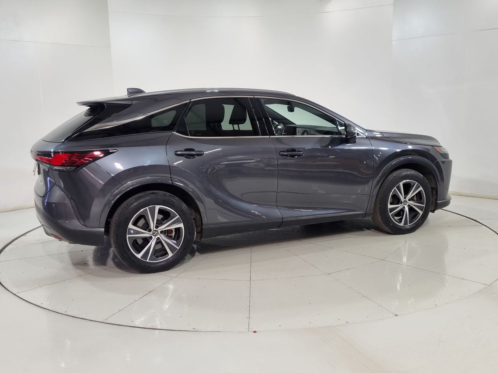 Lexus RX350 RX 350 4X4 2.4 AUT 2023 - Imagen 12 de 20