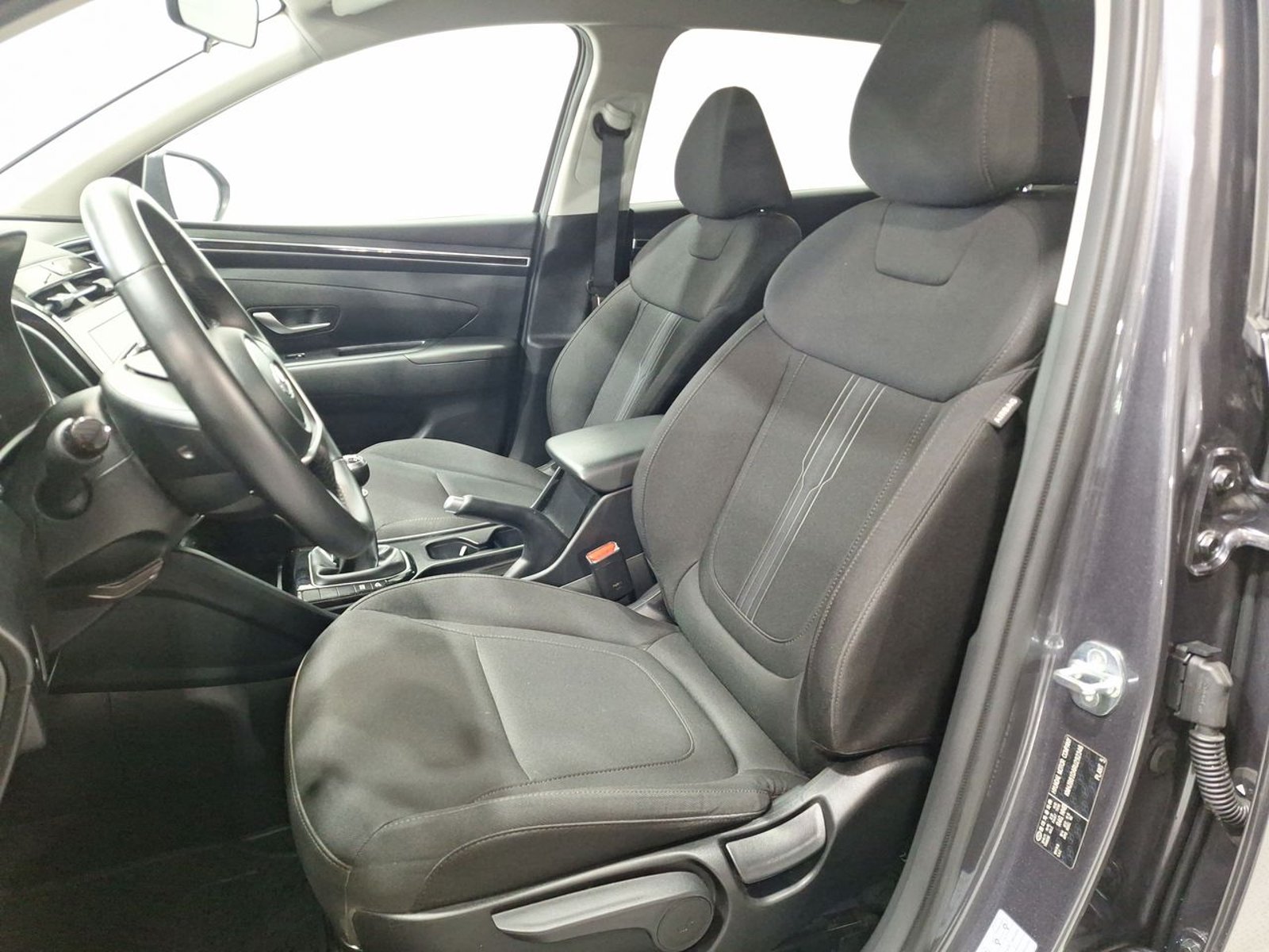 Hyundai TUCSON NX4 MPI 2.0 2024 - Imagen 18 de 20