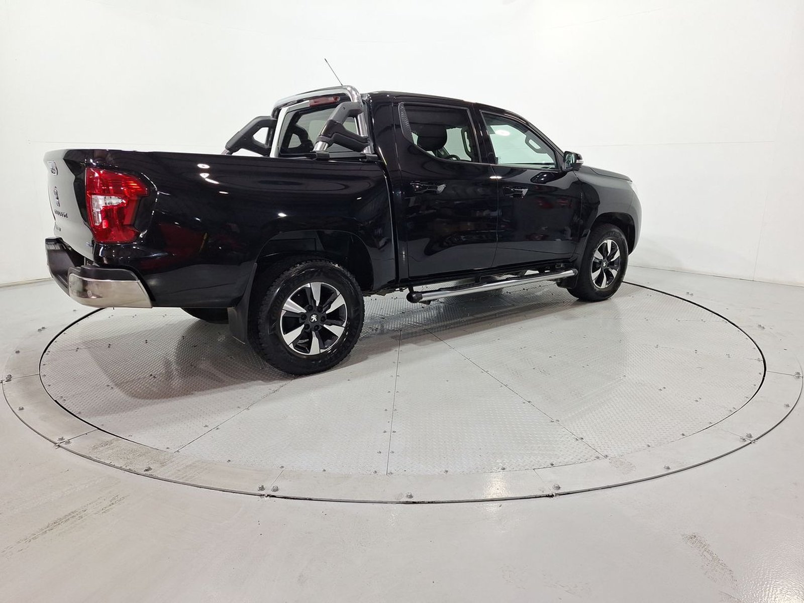 Peugeot LANDTREK BLUEHDI 4X4 2.2 AUT 2024 - Imagen 9 de 20