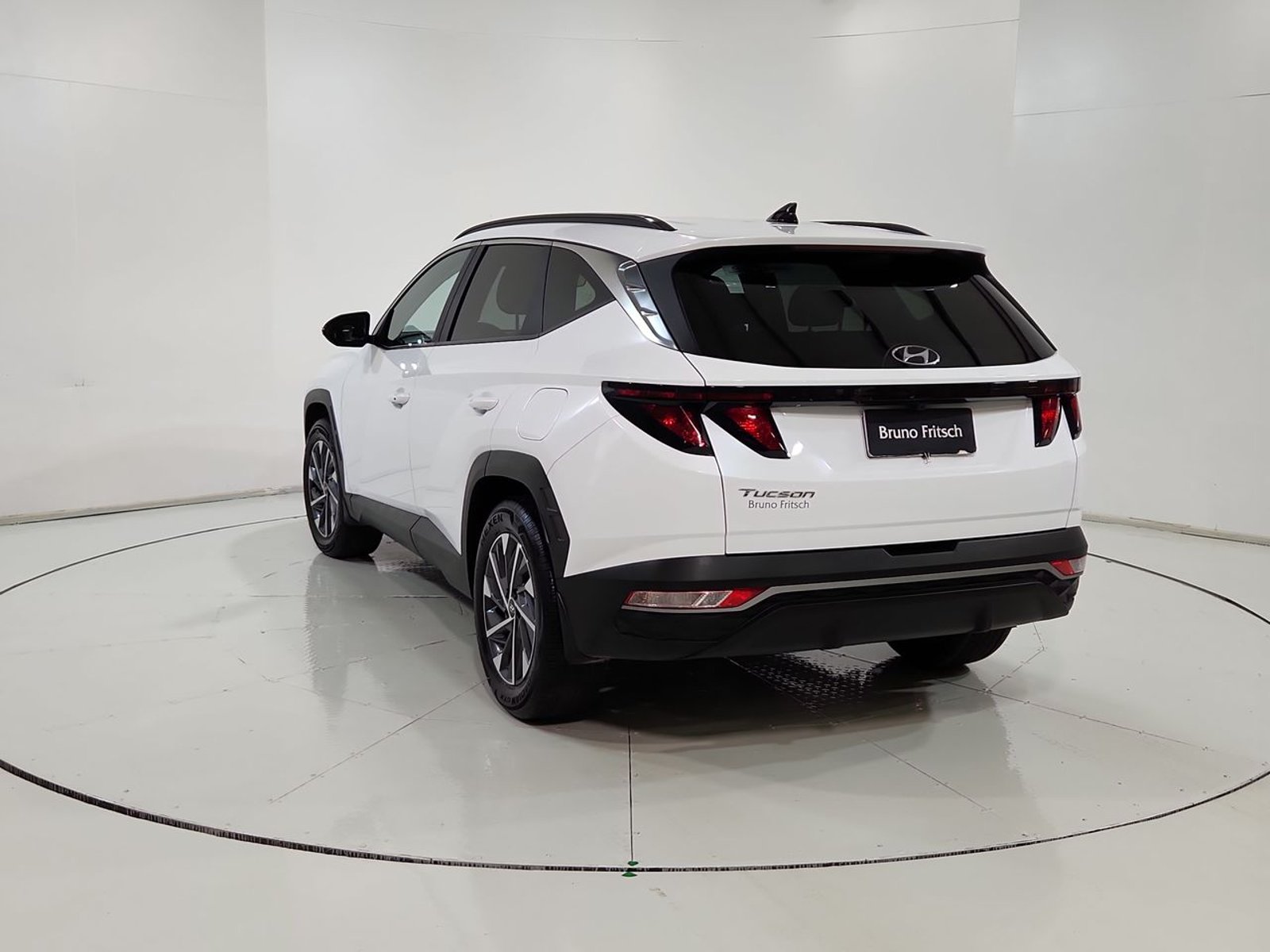 Hyundai TUCSON NX4 MPI 2.0 2024 - Imagen 8 de 20