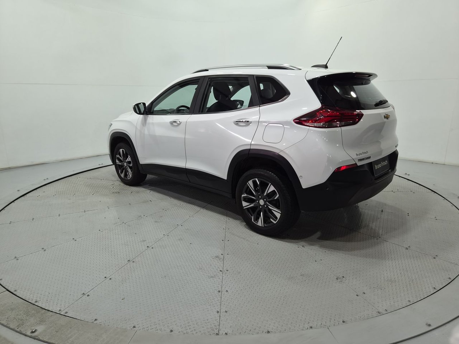 Chevrolet TRACKER 1.2T AUT 2023 - Imagen 5 de 20