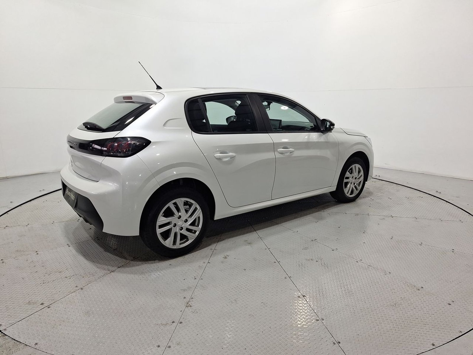 Peugeot 208 STYLE PURETECH 75 1.2 2024 - Imagen 9 de 20