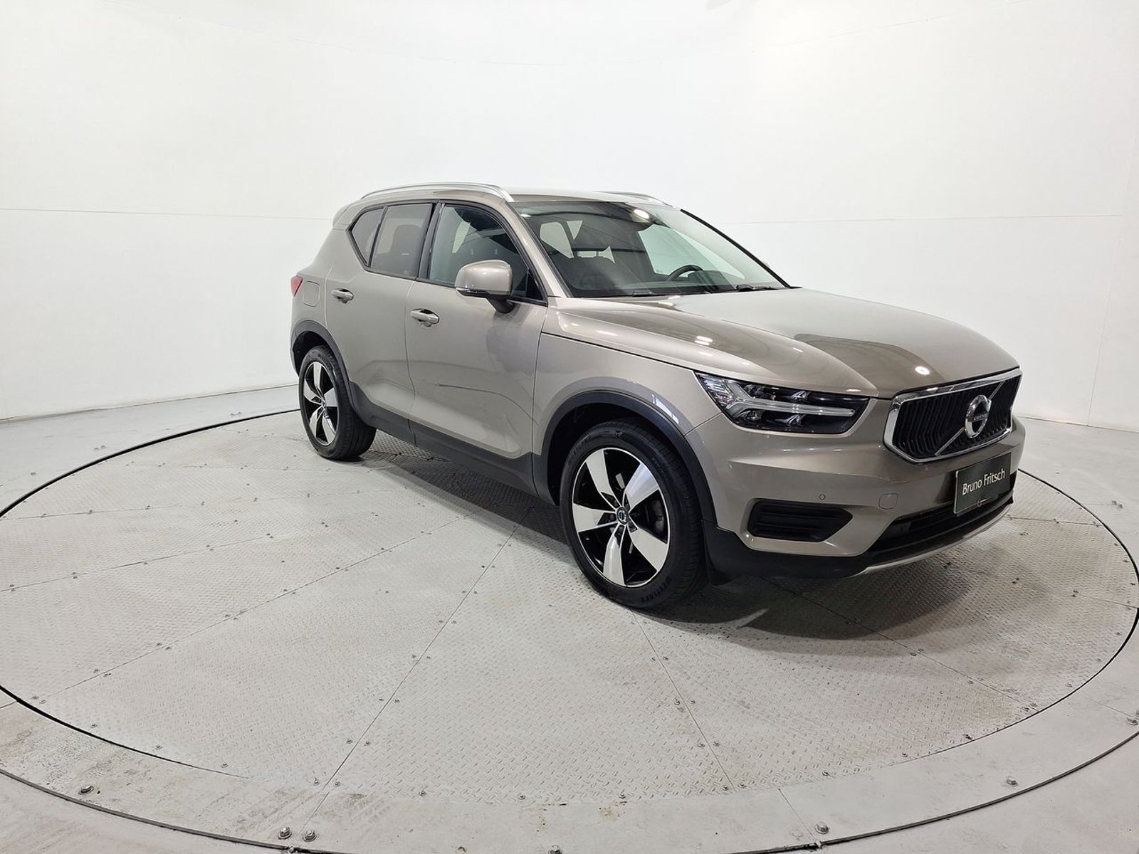 Volvo XC40 T4 FWD 2.0 AUT 2022 - Imagen 9 de 18