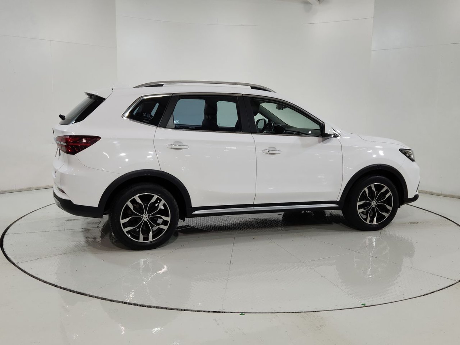 Mg RX5 1.5 AT 2019 - Imagen 12 de 20