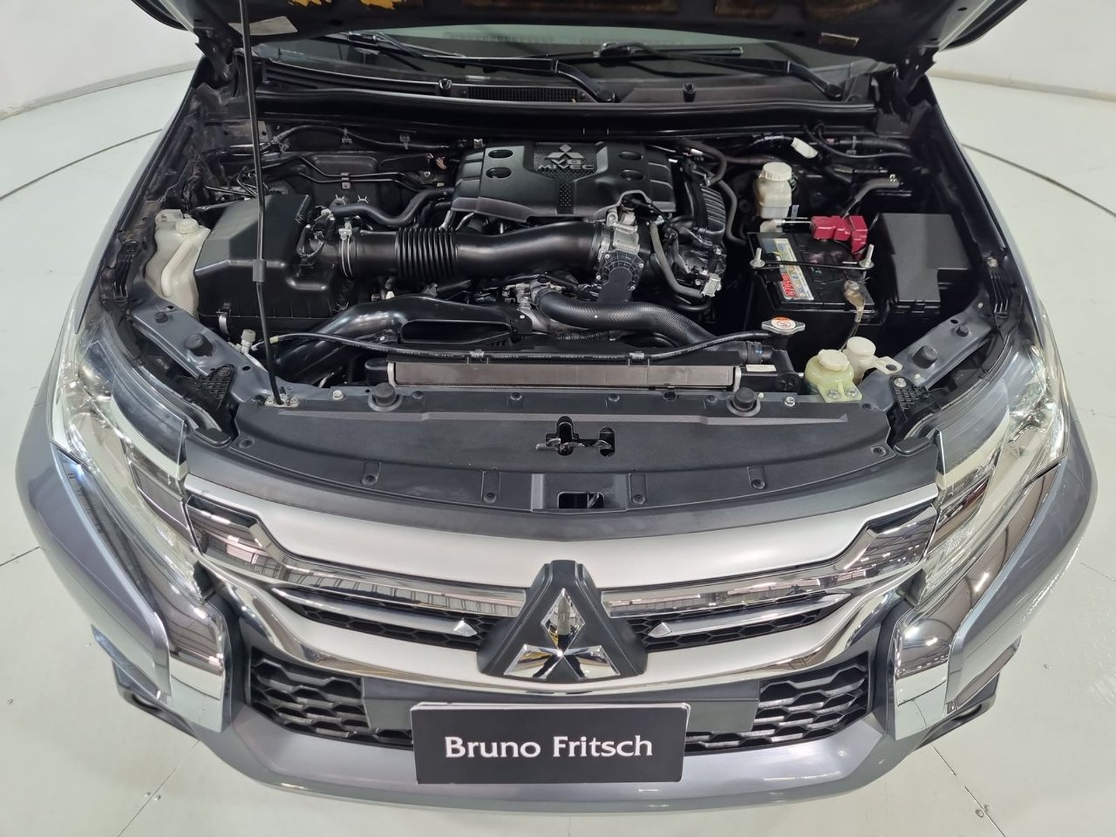 Mitsubishi MONTERO SPORT 3.0 AUT 2017 - Imagen 19 de 20