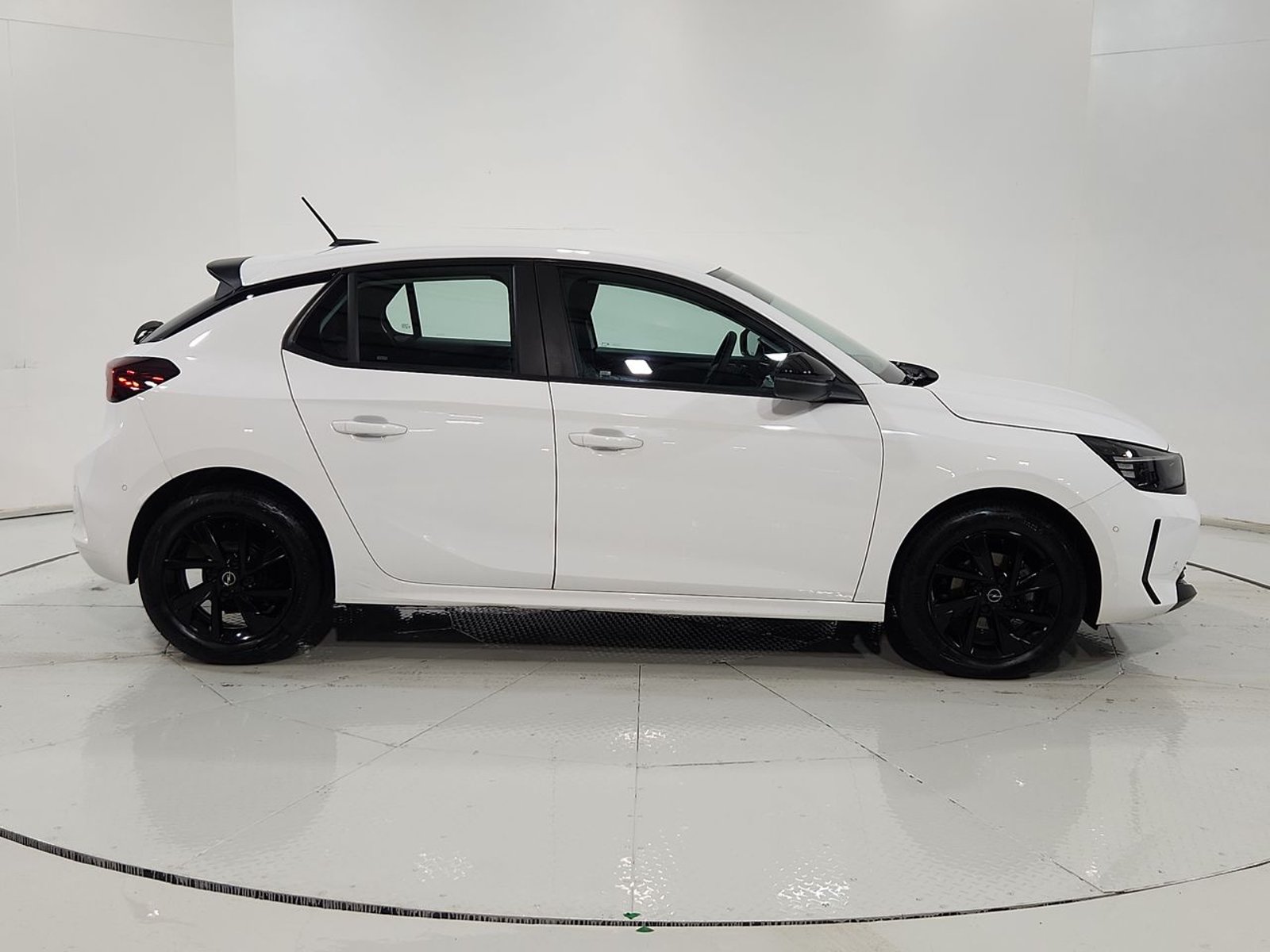 Opel CORSA 4X2 1.2 2024 - Imagen 13 de 20